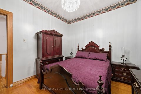 Photo 10 at 226 Palmerston Avenue, Bellwoods, Toronto