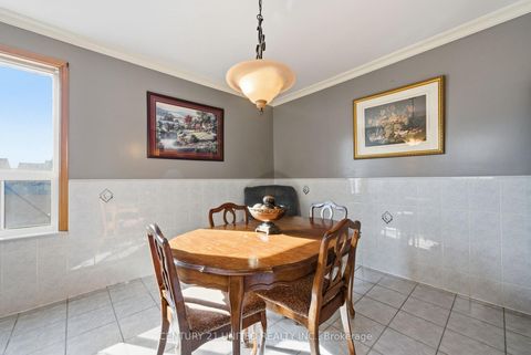 Photo 24 at 226 Palmerston Avenue, Bellwoods, Toronto