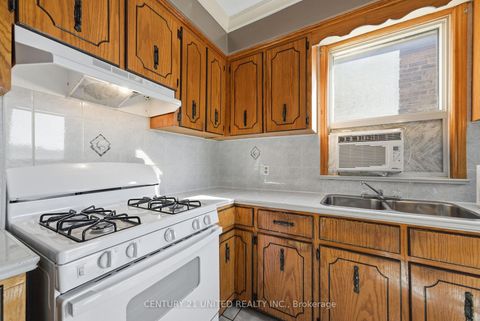 Photo 25 at 226 Palmerston Avenue, Bellwoods, Toronto