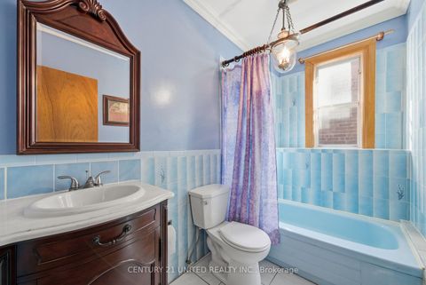 Photo 28 at 226 Palmerston Avenue, Bellwoods, Toronto