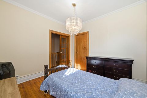 Photo 30 at 226 Palmerston Avenue, Bellwoods, Toronto