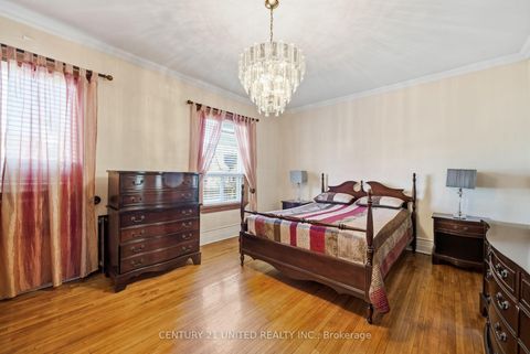 Photo 31 at 226 Palmerston Avenue, Bellwoods, Toronto