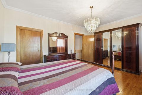 Photo 33 at 226 Palmerston Avenue, Bellwoods, Toronto