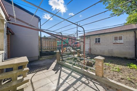 Photo 49 at 226 Palmerston Avenue, Bellwoods, Toronto