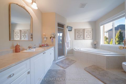 Photo 22 at 166 Worthington Avenue, Oak Ridges Lake Wilcox, Richmond Hill