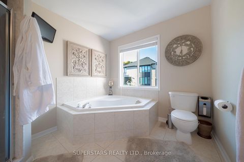 Photo 23 at 166 Worthington Avenue, Oak Ridges Lake Wilcox, Richmond Hill