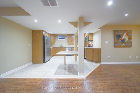 Photo 32 at 166 Worthington Avenue, Oak Ridges Lake Wilcox, Richmond Hill