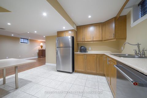 Photo 34 at 166 Worthington Avenue, Oak Ridges Lake Wilcox, Richmond Hill