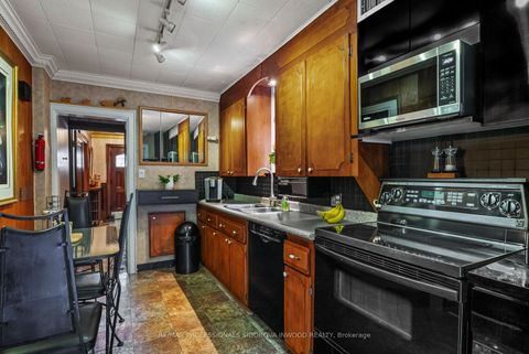 Photo 10 at 45 Birchview Crescent, High Park North, Toronto Photo 10 at 45 Birchview Crescent, High Park North, Toronto