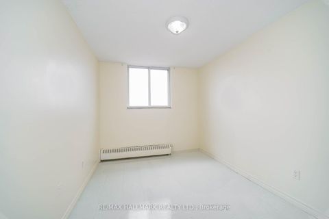 Photo 17 at 411 - 50 LOTHERTON Pathway, Glen Park, Toronto