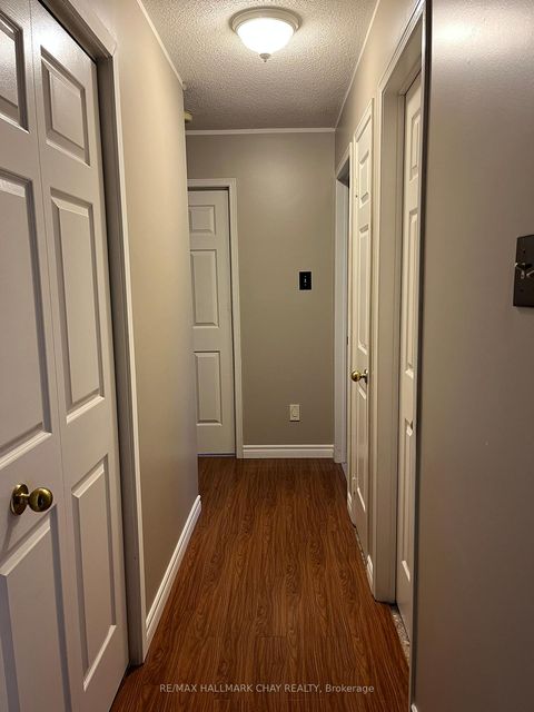Photo 8 at 129 Rose Street, Wellington, Barrie