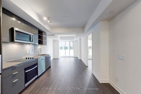 Photo 6 at 737 - 543 Richmond Street W, Waterfront Communities C1, Toronto