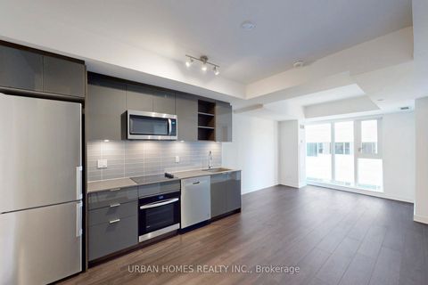 Photo 7 at 737 - 543 Richmond Street W, Waterfront Communities C1, Toronto