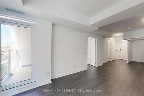 Photo 11 at 737 - 543 Richmond Street W, Waterfront Communities C1, Toronto