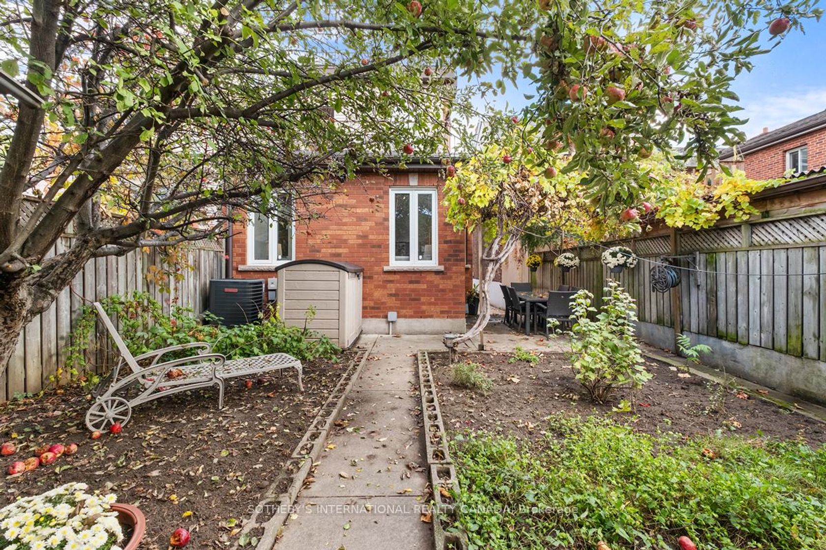 Photo 6 at 114 Margueretta Street, Dufferin Grove, Toronto Photo 6 at 114 Margueretta Street, Dufferin Grove, Toronto