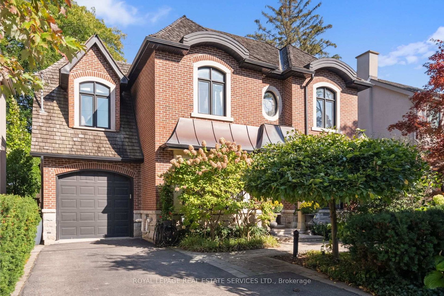 132 Strath Avenue, Kingsway South, Toronto  by Loree Meneguzzi Real Estate 132 Strath Avenue, Kingsway South, Toronto
