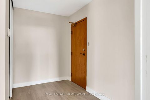 Photo 3 at 1006 - 215 Wynford Drive, Flemingdon Park, Toronto