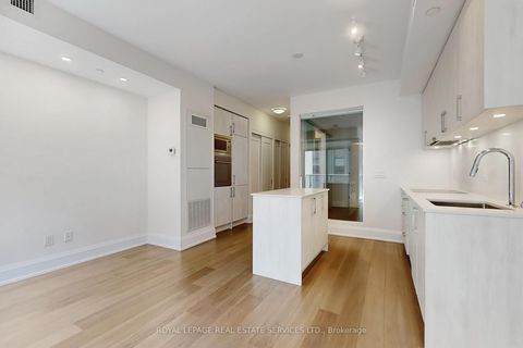 Photo 11 at 808 - 88 Cumberland Street, Annex, Toronto