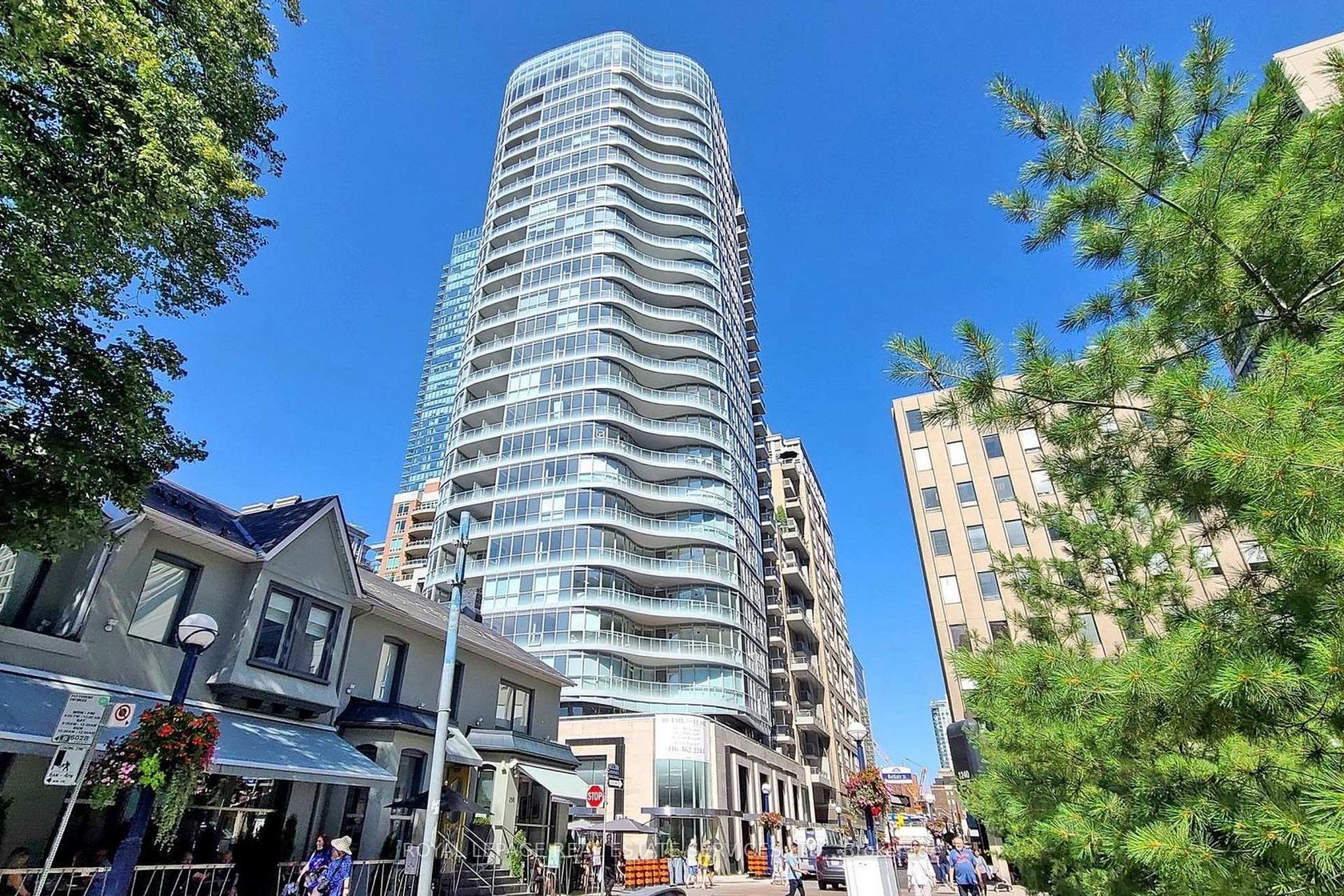 808 - 88 Cumberland Street, Annex, Toronto 