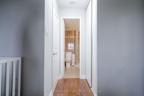 Photo 9 at 611 - 1 Rowntree Road N, Jamestown, Toronto