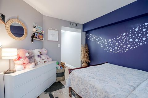 Photo 15 at 611 - 1 Rowntree Road N, Jamestown, Toronto