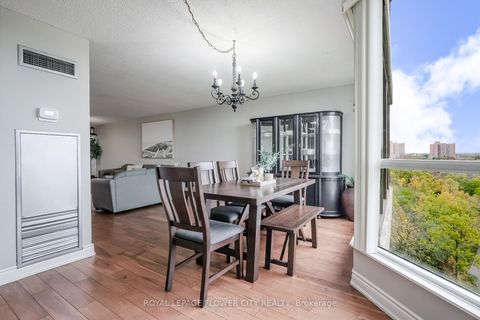 Photo 29 at 611 - 1 Rowntree Road N, Jamestown, Toronto