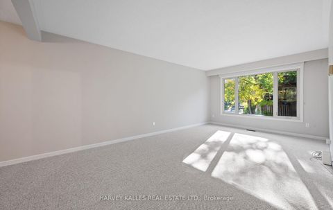 Photo 6 at 18 Silver Shadow Path, Markland Wood, Toronto