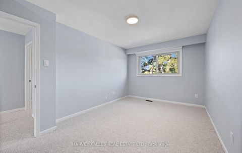 Photo 29 at 18 Silver Shadow Path, Markland Wood, Toronto