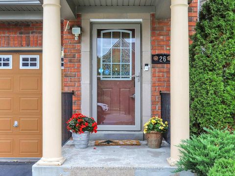 Photo 2 at 26 Rollinghill Road, Jefferson, Richmond Hill