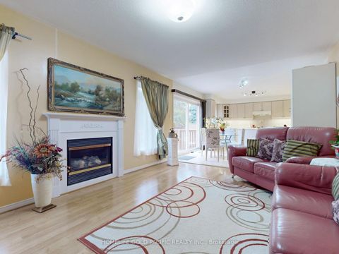 Photo 12 at 26 Rollinghill Road, Jefferson, Richmond Hill