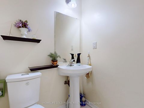 Photo 18 at 26 Rollinghill Road, Jefferson, Richmond Hill