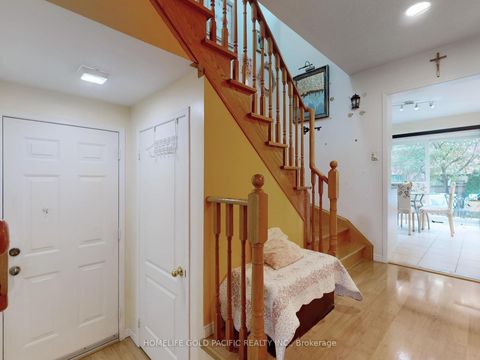 Photo 20 at 26 Rollinghill Road, Jefferson, Richmond Hill