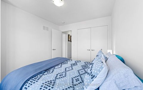 Photo 38 at 107 Knott End Crescent, Glenway Estates, Newmarket