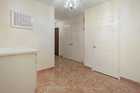 Photo 1 at 307 - 211 St Patrick Street, Chinatown, Toronto