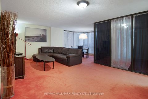 Photo 6 at 307 - 211 St Patrick Street, Chinatown, Toronto