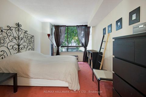 Photo 14 at 307 - 211 St Patrick Street, Chinatown, Toronto