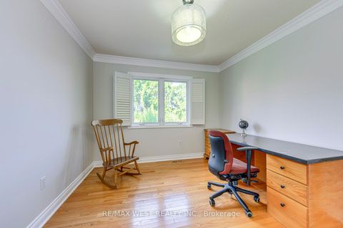 Photo 24 at 1397 Helen Court, WO West, Oakville