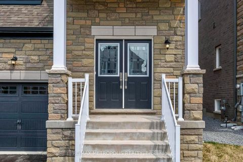 Photo 3 at 15 Seguin Street, Oak Ridges, Richmond Hill