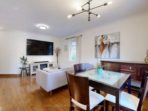 Photo 11 at 139 Scarboro Crescent, Cliffcrest, Toronto