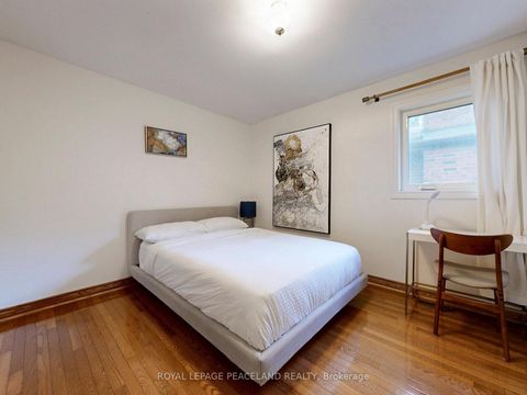 Photo 28 at 139 Scarboro Crescent, Cliffcrest, Toronto