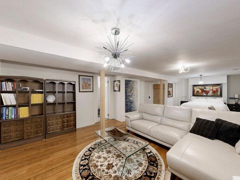 Photo 31 at 139 Scarboro Crescent, Cliffcrest, Toronto