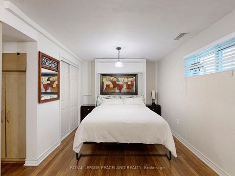 Photo 33 at 139 Scarboro Crescent, Cliffcrest, Toronto