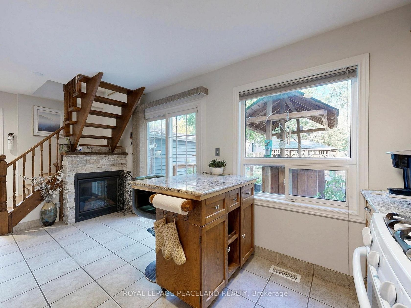 Photo 16 at 139 Scarboro Crescent, Cliffcrest, Toronto Photo 16 at 139 Scarboro Crescent, Cliffcrest, Toronto