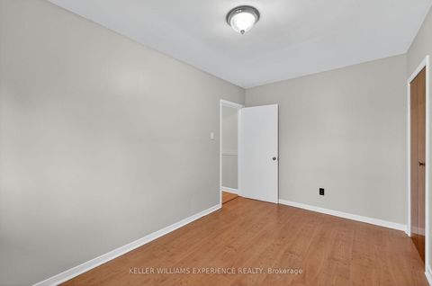 Photo 14 at 229 Warnica Road, Painswick North, Barrie
