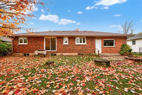 Photo 34 at 229 Warnica Road, Painswick North, Barrie