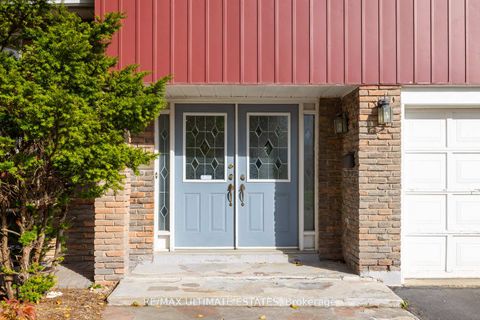 Photo 3 at 37 Boundy Crescent, L'Amoreaux, Toronto