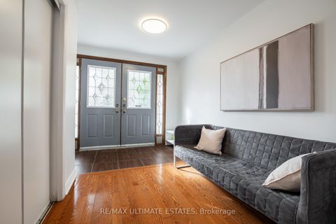 Photo 5 at 37 Boundy Crescent, L'Amoreaux, Toronto