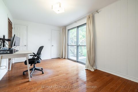 Photo 9 at 37 Boundy Crescent, L'Amoreaux, Toronto