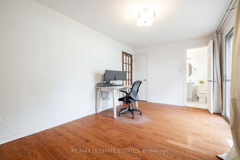 Photo 10 at 37 Boundy Crescent, L'Amoreaux, Toronto