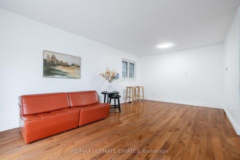 Photo 16 at 37 Boundy Crescent, L'Amoreaux, Toronto